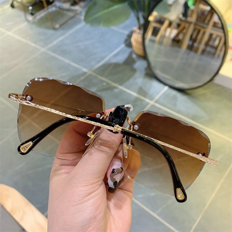 Vintage Frameless UV Sunglasses - Beachy Cover Ups